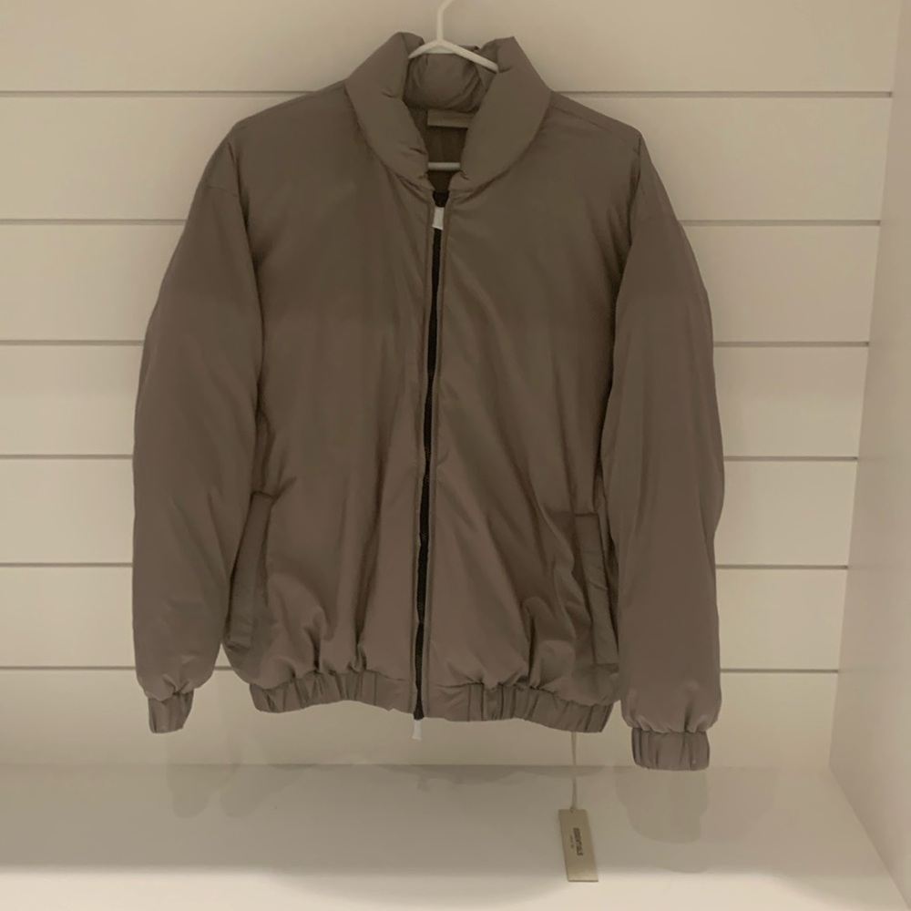 Essentials Bomber Jacket Size 14/16 kids